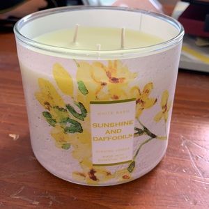 White barn candle